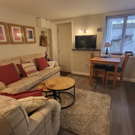 The Den, 2 Mins Chelt High Street, John Lewis Etc Apartment Cheltenham Exterior photo